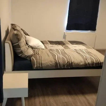 2 Avec Balcon Lägenhet Roth an der Our